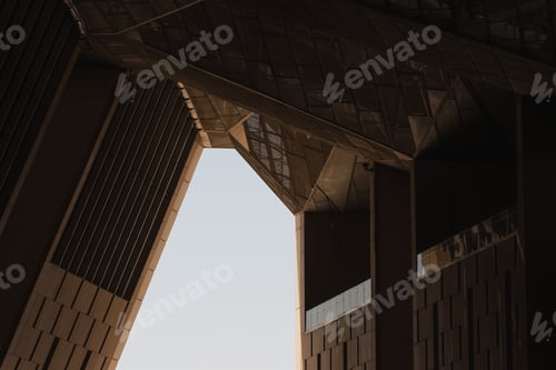 Preview: Modern architecture showing geometric shapes and abstract design