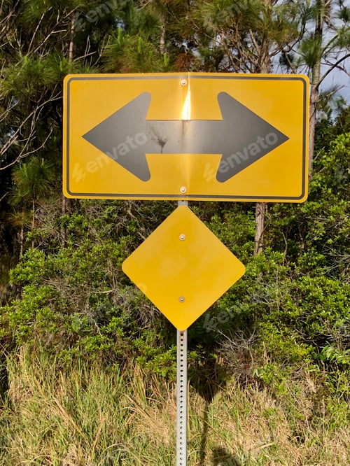 Preview: Traffic and street signs, street sign with arrow indicating which way to go.