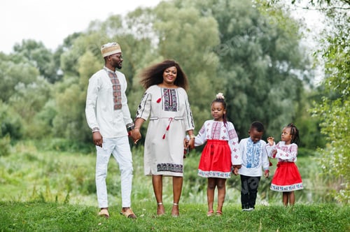 Preview: African family in traditional clothes