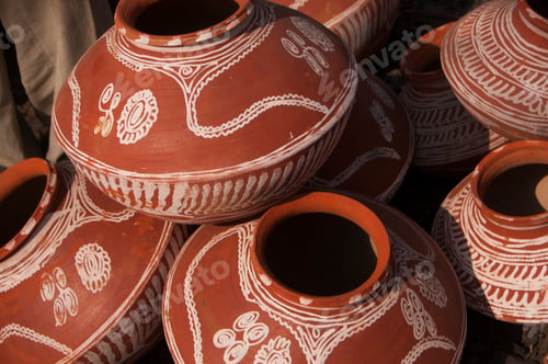 Preview: Abstract background of earthen pot.