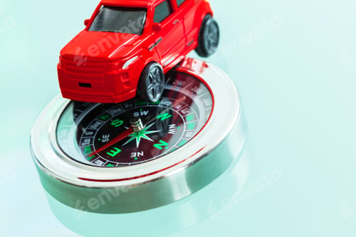 Preview: compass and model of the automobile