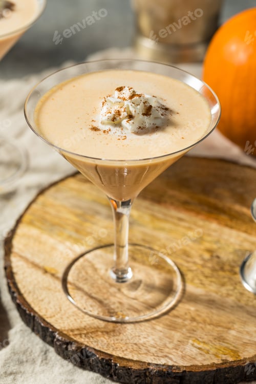 Preview: Cold Boozy Pumpkin Pie Spice Martini
