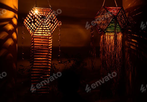 Preview: Traditional Atapattama Vesak lantern, Ocatagen shaped lantern symbolises eightfold path