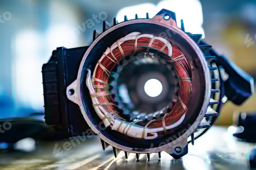 Preview: Unidentified part with bundle of copper wire