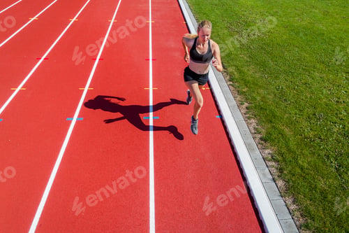 Preview: Athletic sports, female sprinter