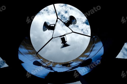 Preview: Three street lamps in a circle.
