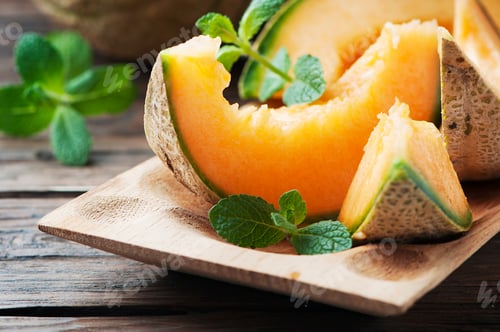 Preview: Fresh sweet orange melon and mint