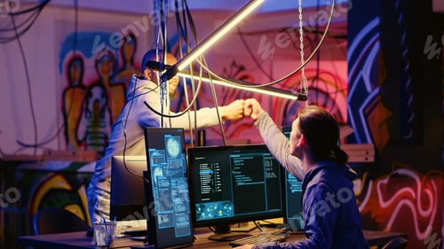 Preview: Hackers leaving hidden base