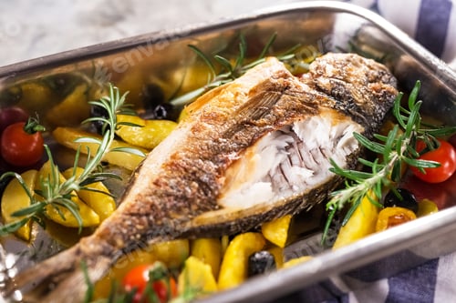 Preview: Grilled gilt-head bream