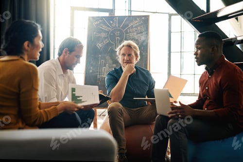 Preview: Working as a team of creative pioneers