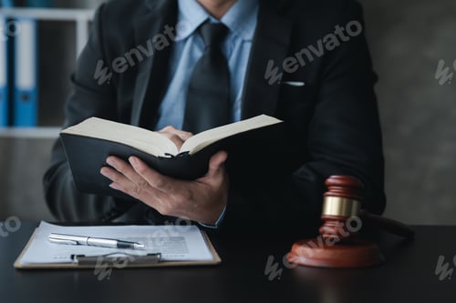 Preview: Lawyer concepts to testify to clients and to provide counseling in cases.