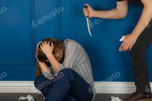 Preview: A man trying to kill young girl with knife.