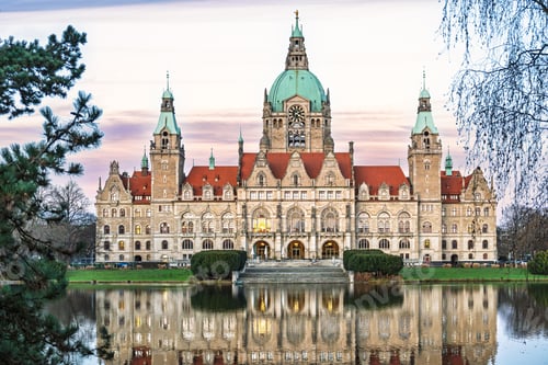 Preview: Panoramic View of Hannover New Town Hall at Sunset A German Architectural Landmark, Germany