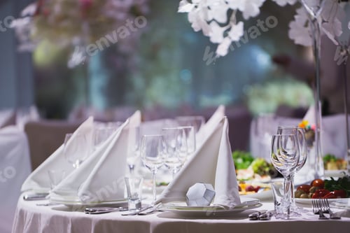 Preview: A Grand restaurant and a ballroom in a luxury hotel.