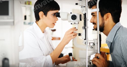 Preview: Girl woman in ophthalmology clinic for diopter detection