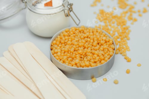 Preview: Depilation wax of golden color, depilation spatulas, for face and body, Golden granules