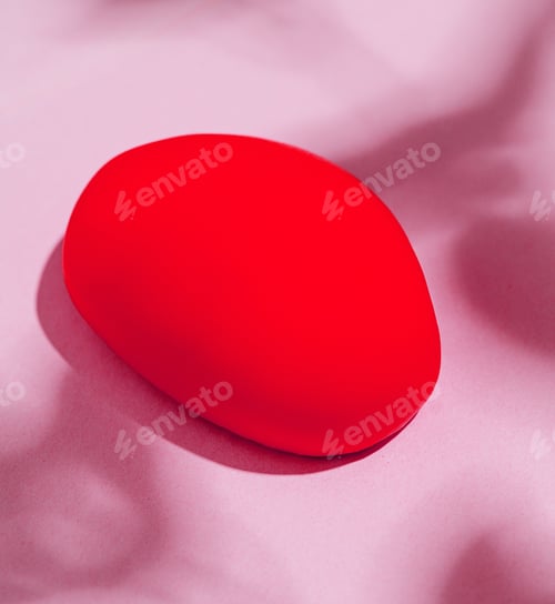 Preview: red French mousse-cake on top view