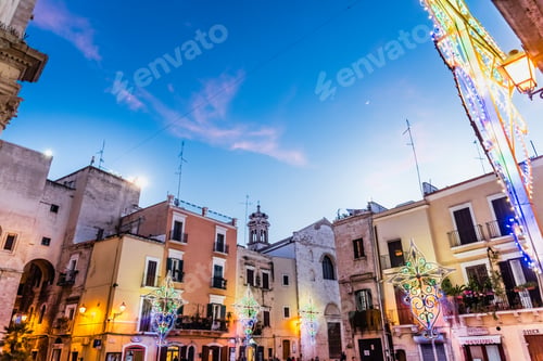 Preview: Square of the Cathedral of San Sabino de Bari, illuminated at the anocher.