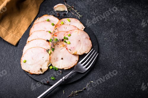 Preview: Sliced chicken sausage with herbs