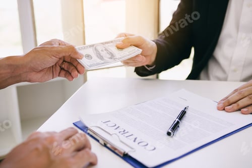 Preview: Entrepreneurs are receiving money that is a bribe of their partners with both of whom are corrupt