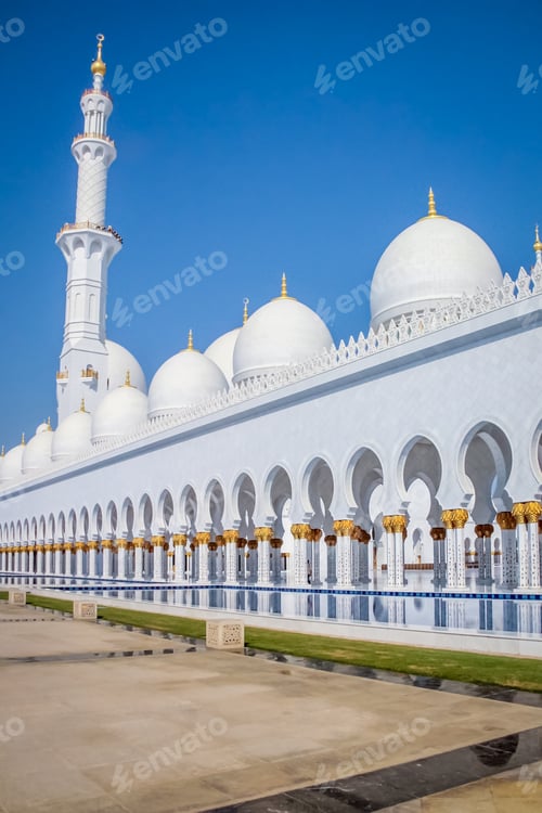 Preview: Sheikh Zayed Mosque in Abu Dhabi, United Arab Emirates