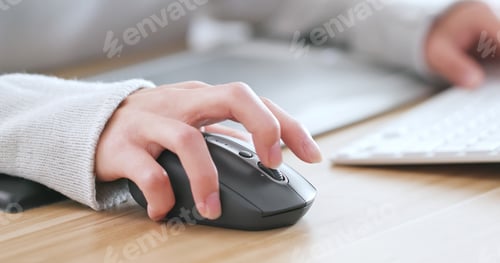 Preview: Woman use of notebook computer