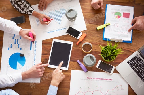 Preview: People discussing the business strategy