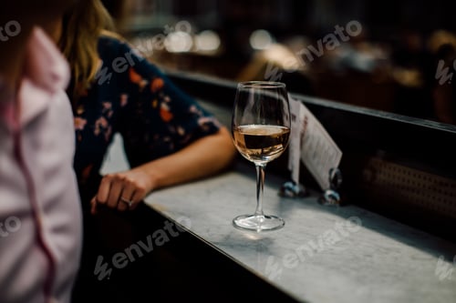 Preview: restaurant