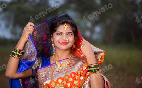 Preview: Beautiful Indian bride Wearing Saree