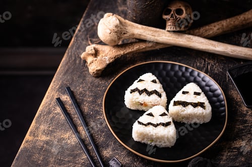 Preview: Halloween sushi onigiri in shape of moster