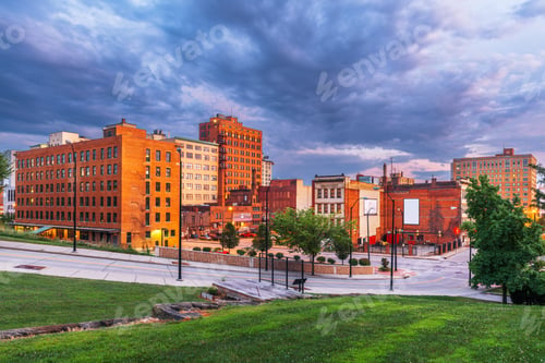 Preview: Youngstown, Ohio, USA Downtown at Dusk