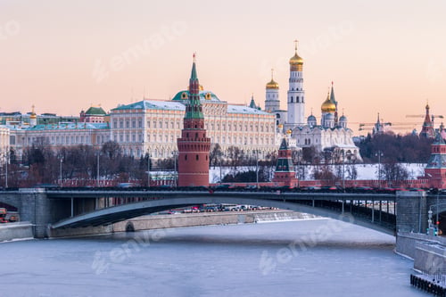 Preview: Moscow Kremlin and frozen Moscow River