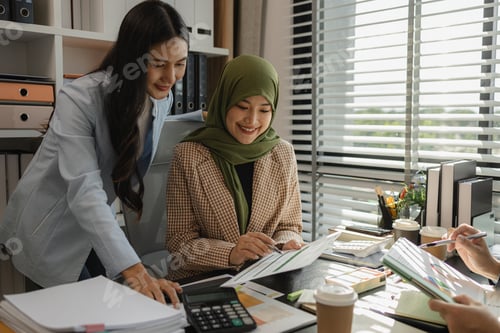 Preview: A very talented Muslim businesswoman wears the hijab to show her faith. A company with many business