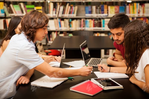 Preview: Study group in a library