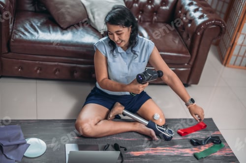 Preview: Online guidance by sportswomen : gear for strength, recovery. Engage, learn with supportive trainer