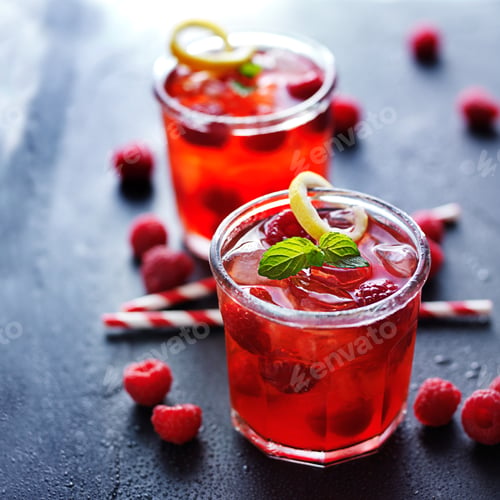 Preview: raspberry flavored cocktail with mint and lemon