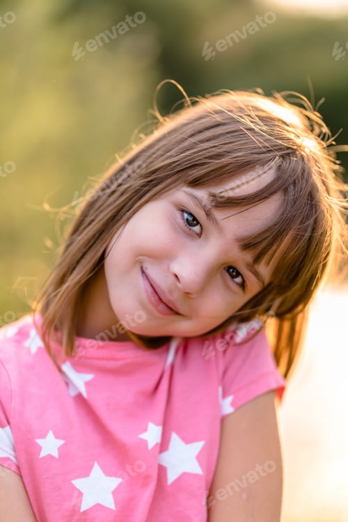 Preview: Pretty Girl