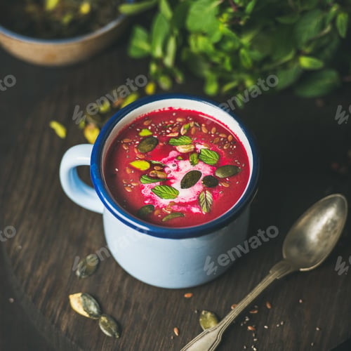 Preview: Spring beetroot soup with mint, pistachio, chia, flax, pumpkin seeds
