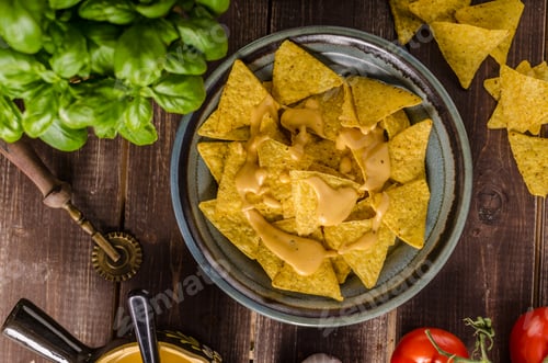Preview: Nachos with homemade cheese dip