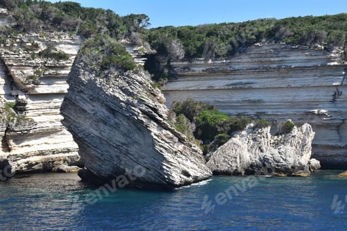Preview: Rocky landscape and blue sea