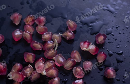 Preview: Close-up view of the pomegranate seed