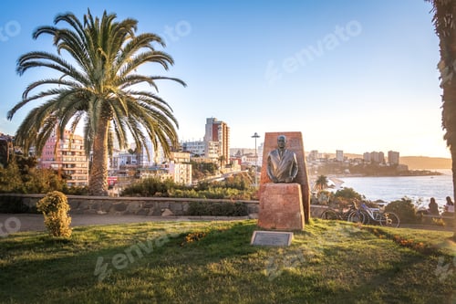 Preview: Jorge Alessandri viewpoint at sunset and aerial view of VIna del Mar - Vina del Mar, Chile
