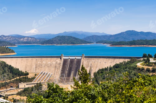Preview: Shasta Dam on a sunny day