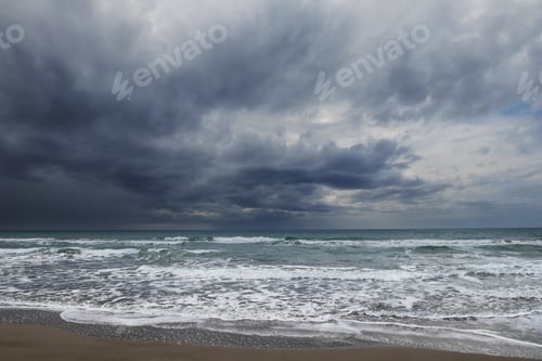 Preview: Storm in ocean