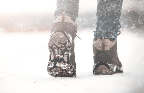 Preview: girl in winter