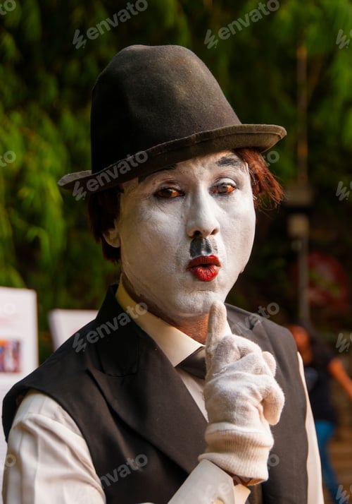 Preview: Portrait of impersonator as a joker, India.