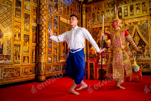 Preview: Asian man with Thai style cloth stand in front of man wear ancient traditional Thai pattern