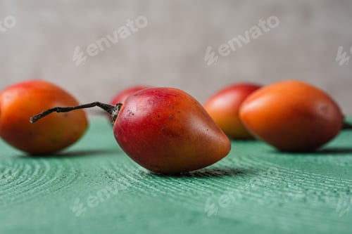Preview: tamarillo fruit