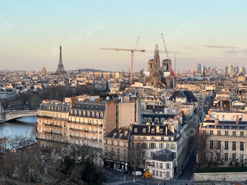 Preview: Beautiful buildings, Eiffel tower and river in Paris, view from hotel window