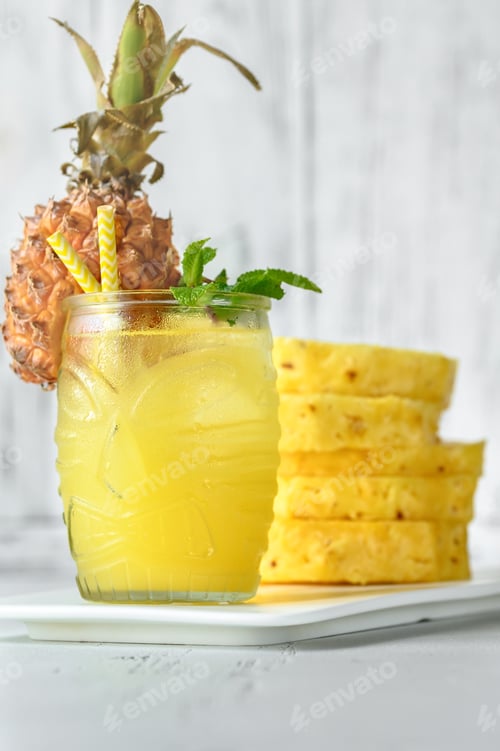 Preview: Pineapple cocktail